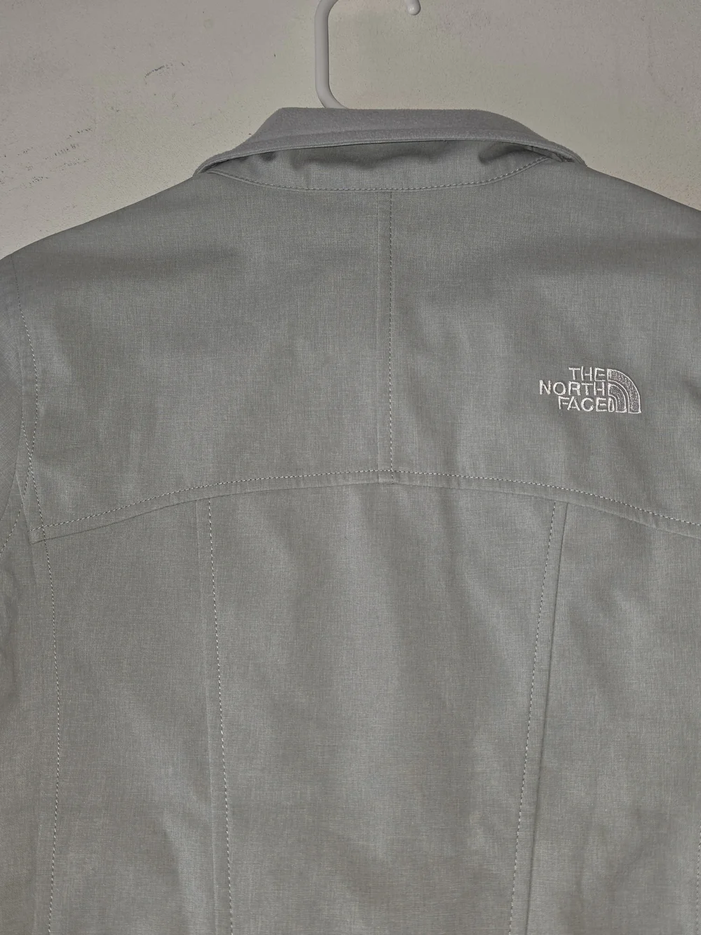 The North Face Women's Light Gray Softshell Jacket